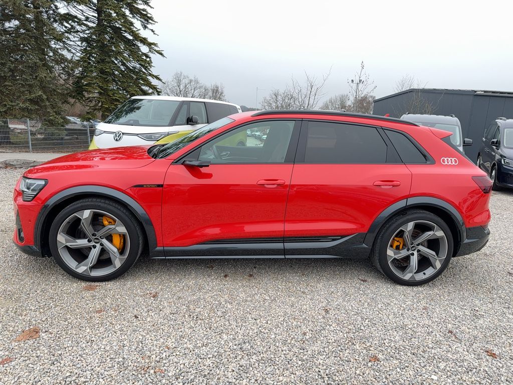 Audi e-tron 2022
