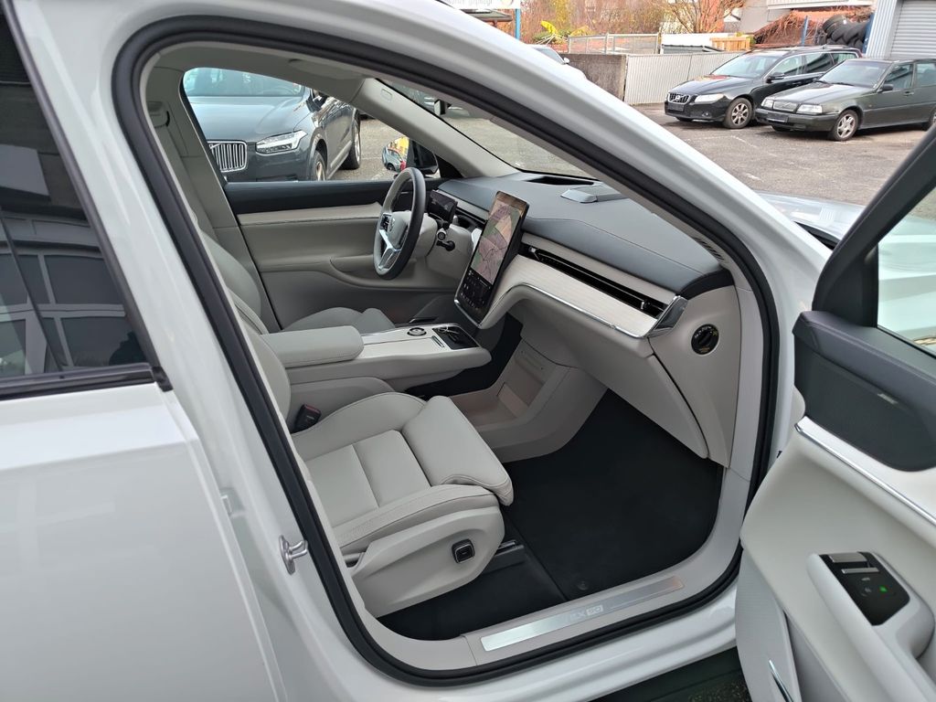 Volvo EX90 2025