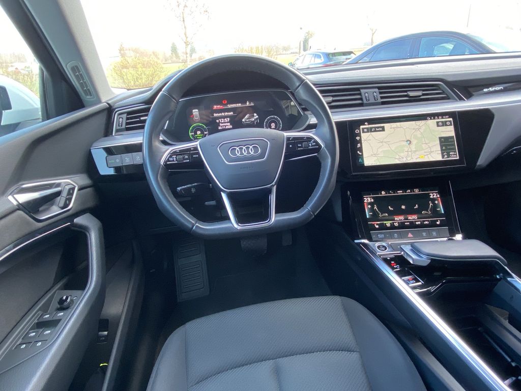 Audi e-tron 2022
