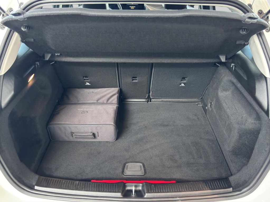 Mercedes-Benz B 250 2021