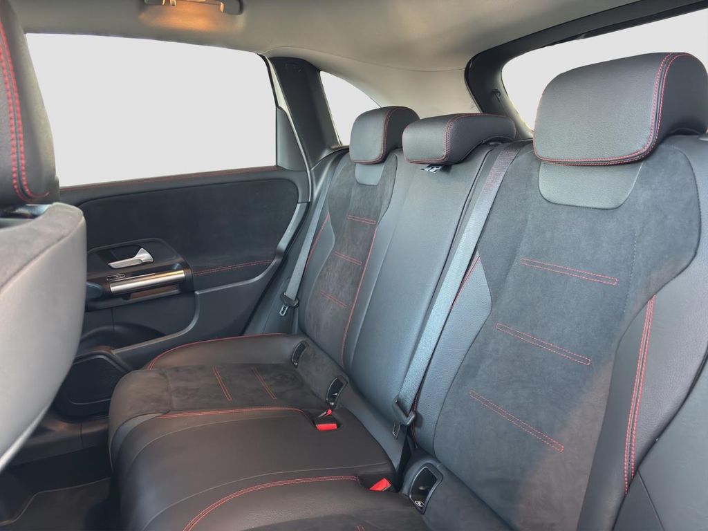 Mercedes-Benz B 250 2021