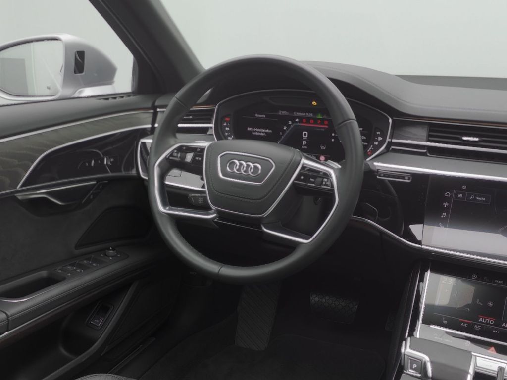Audi A8 2022