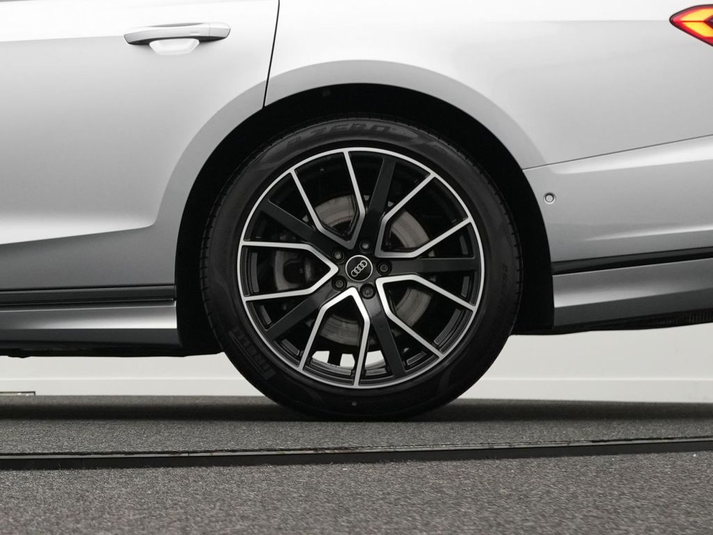 Audi A8 2022