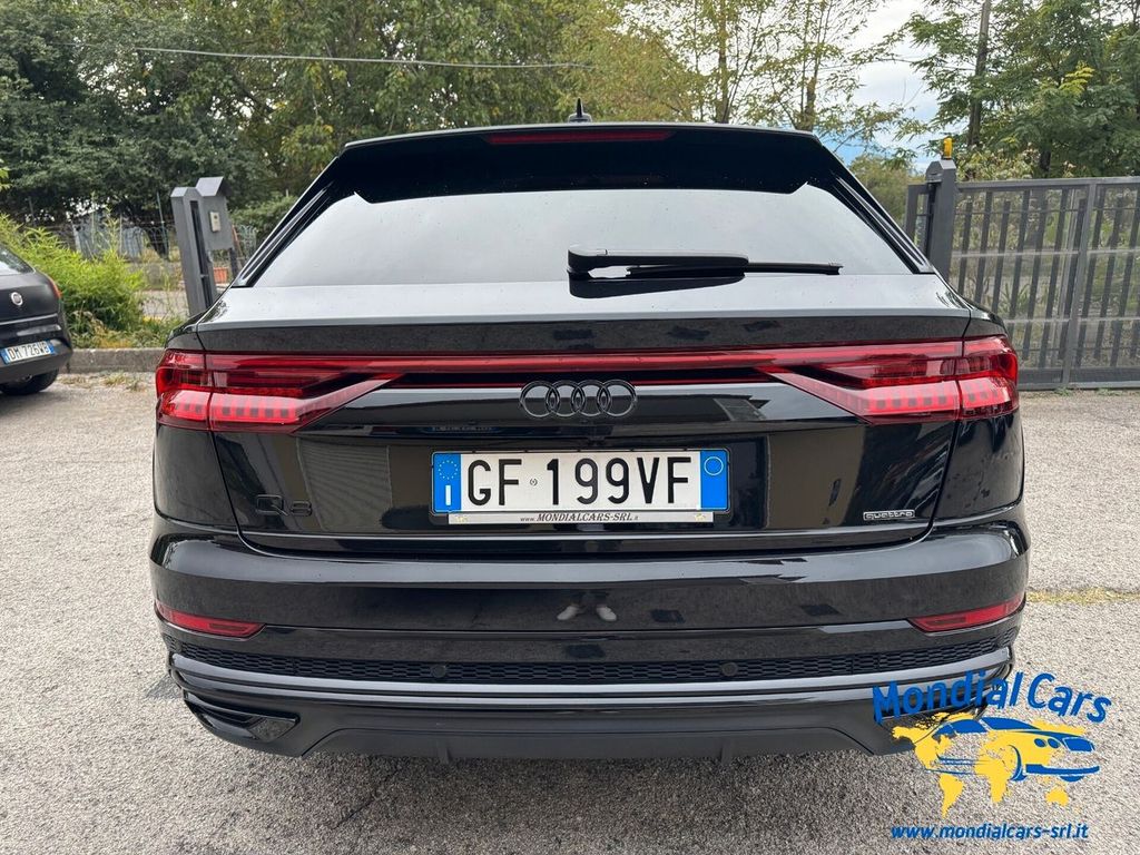 Audi Q8 2021