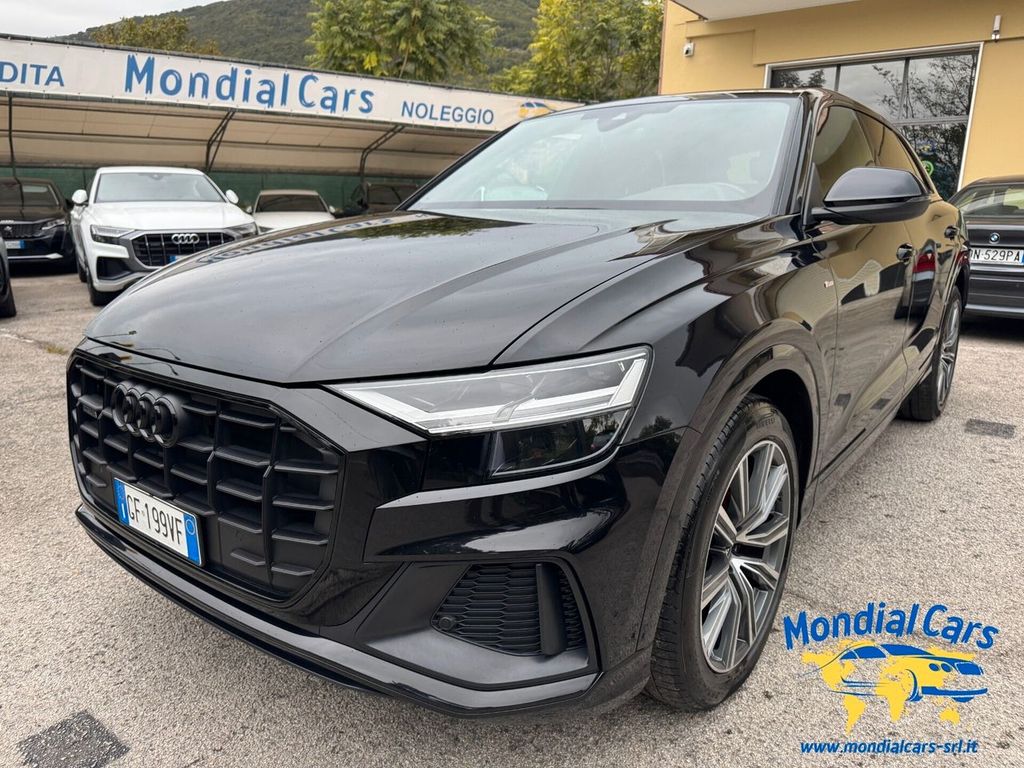 Audi Q8 2021