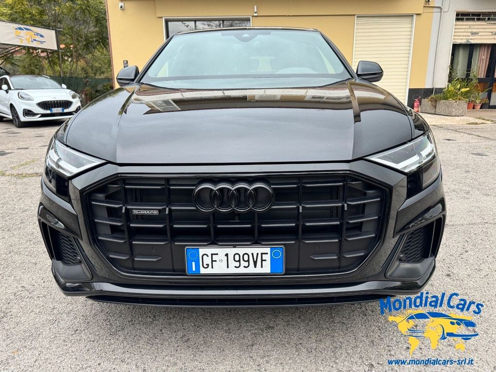 Audi Q8 2021