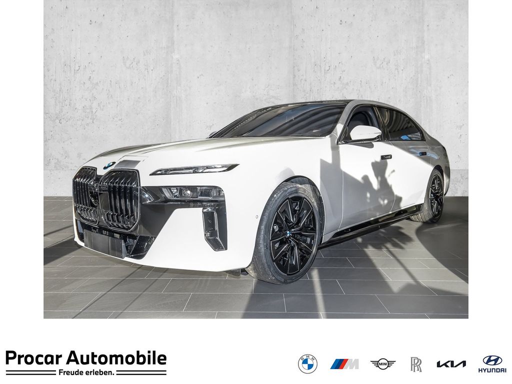 BMW i7 2025