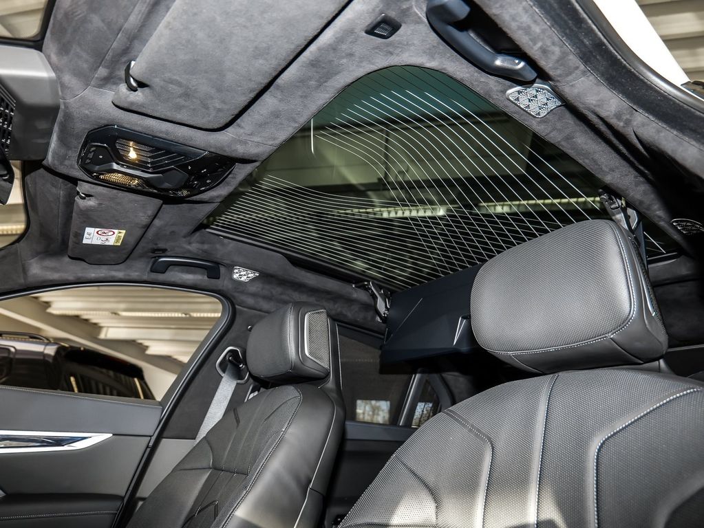 BMW i7 2025