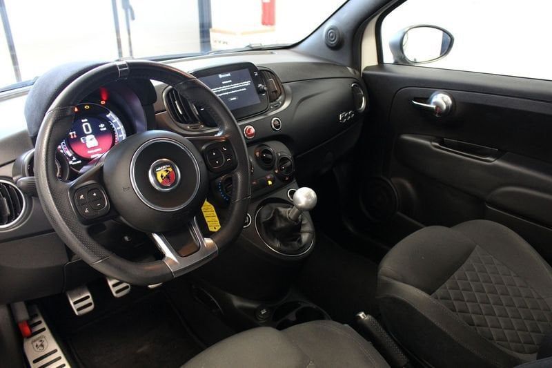 Abarth 595 2023