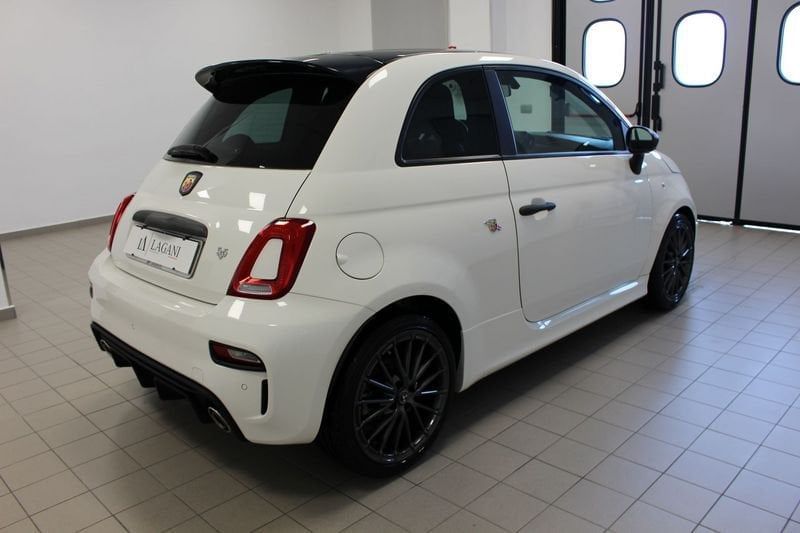 Abarth 595 2023