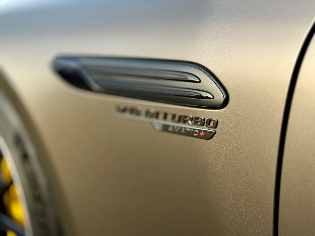 Mercedes-Benz SL 63 AMG 2023