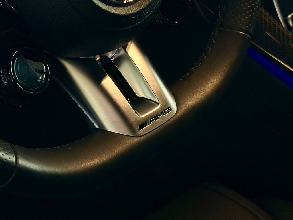 Mercedes-Benz SL 63 AMG 2023