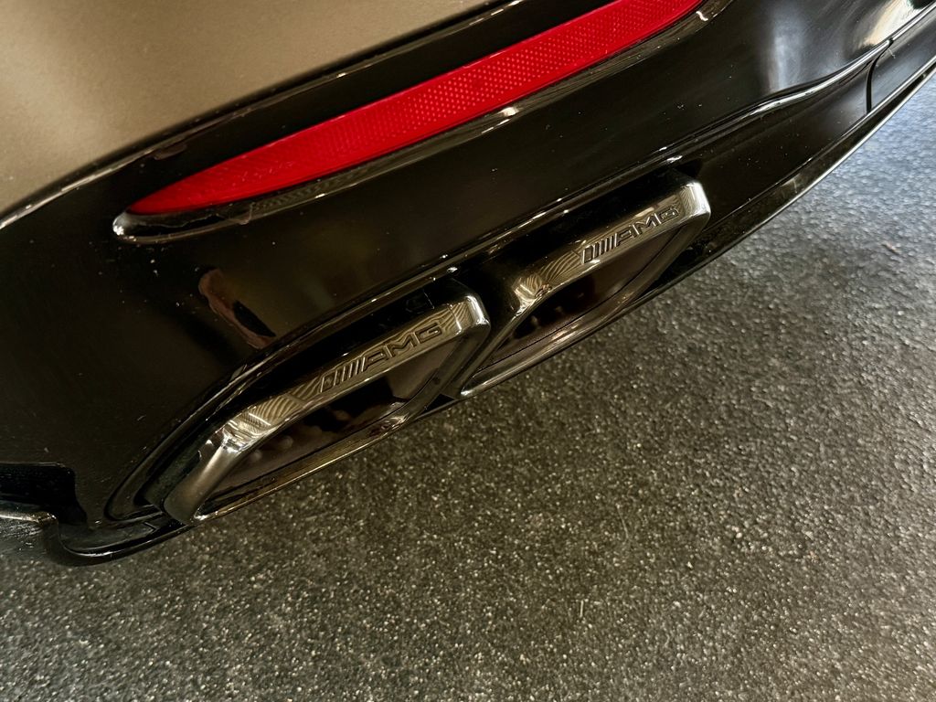 Mercedes-Benz SL 63 AMG 2023