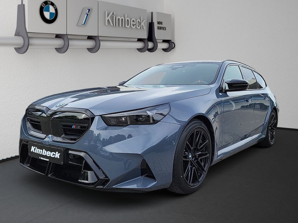 BMW M5 2025