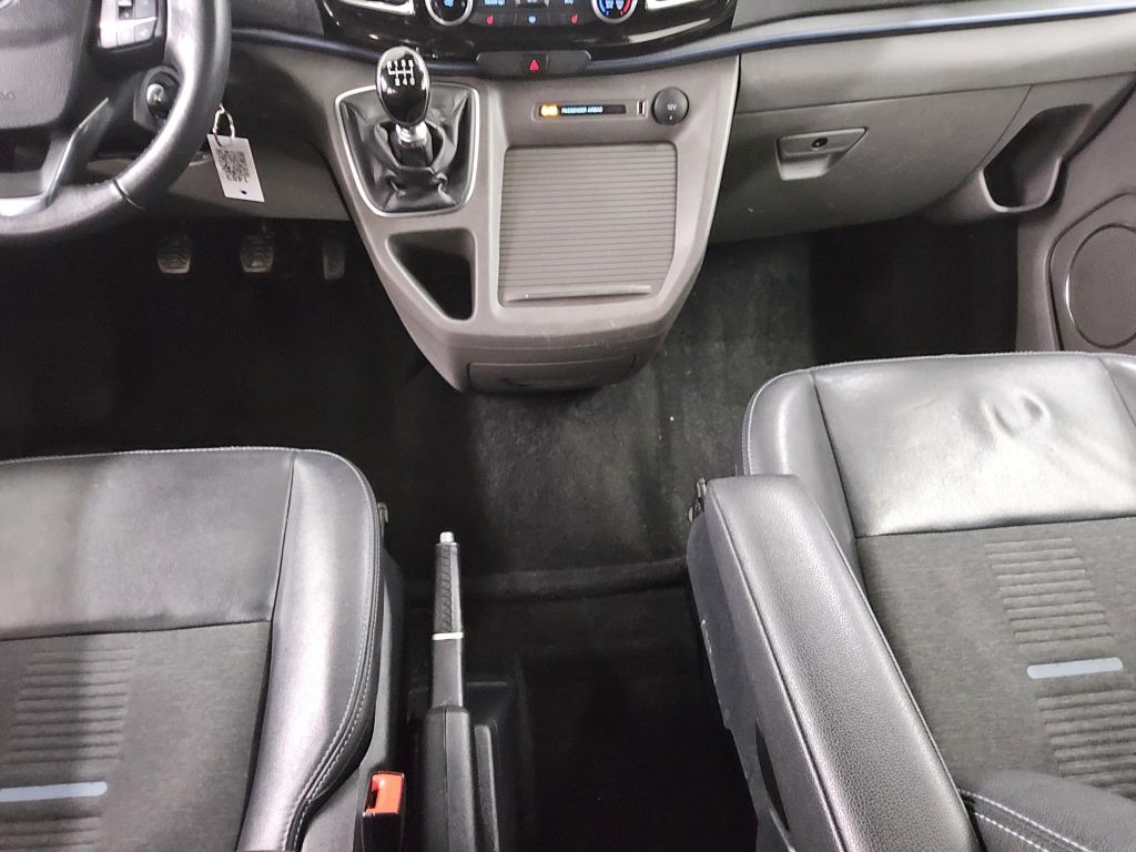 Ford Tourneo Custom 2022