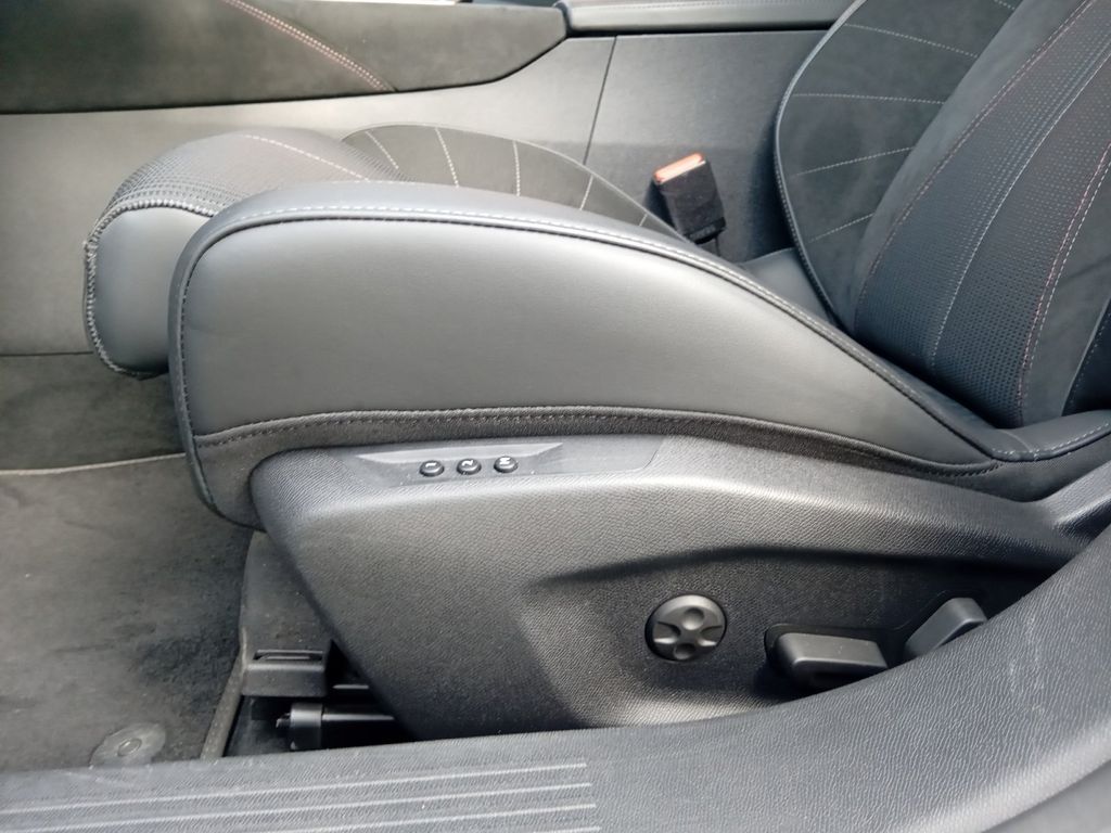 DS Automobiles DS4 2023