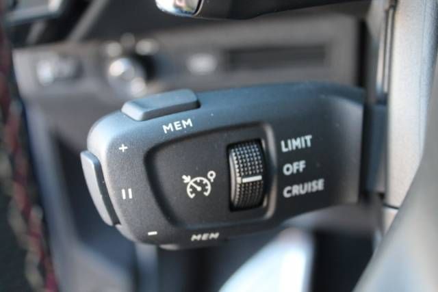 DS Automobiles DS7 (Crossback) 2023