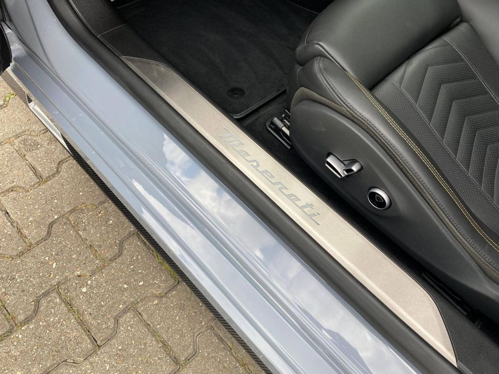 Maserati GranCabrio 2024