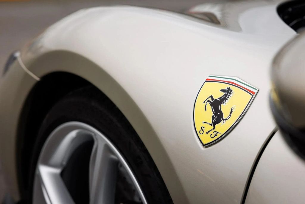 Ferrari 296 GTB 2023