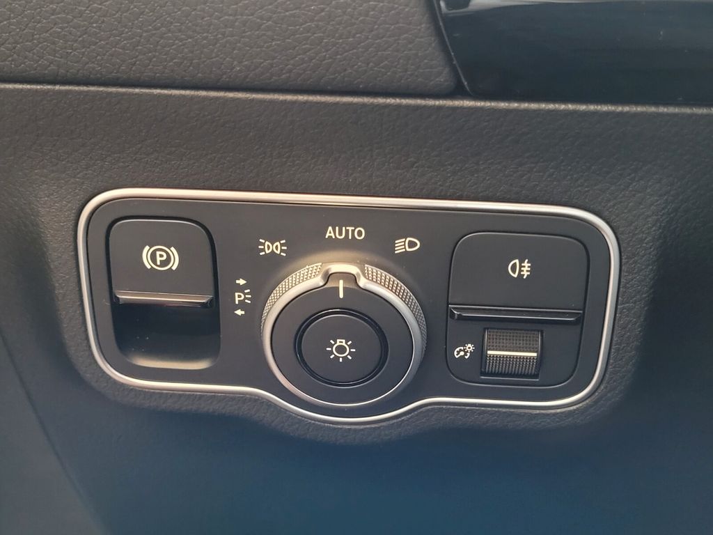 Mercedes-Benz B 250 2024