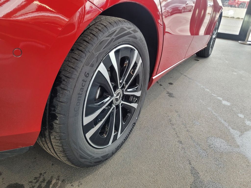 Mercedes-Benz B 250 2024