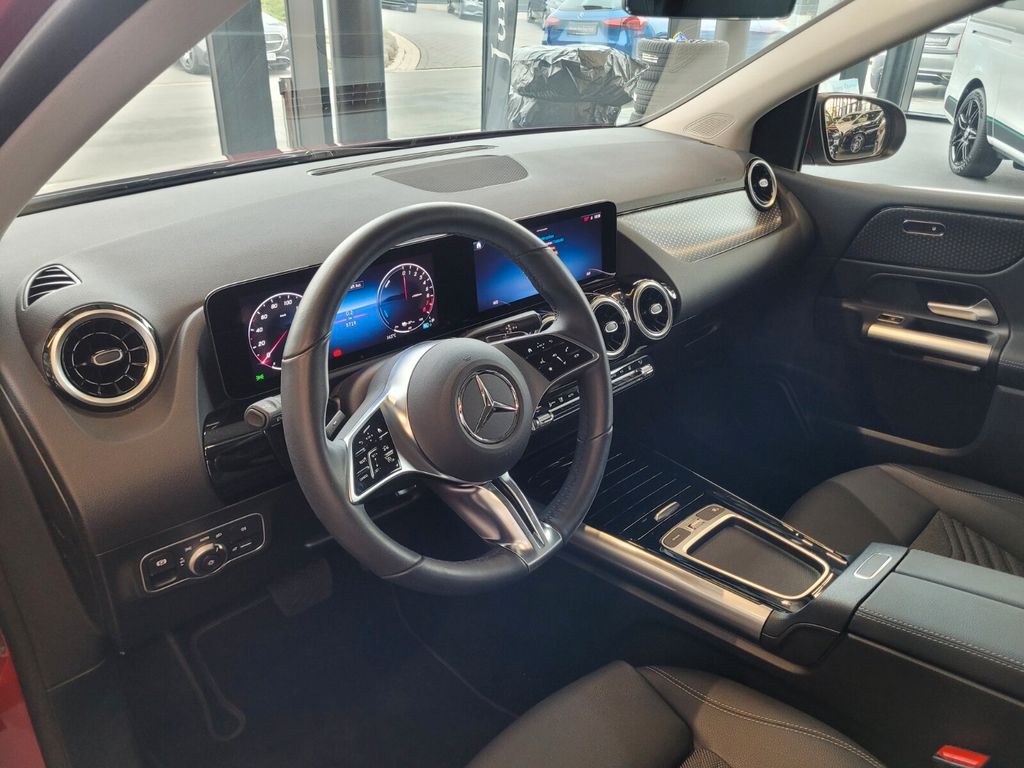 Mercedes-Benz B 250 2024