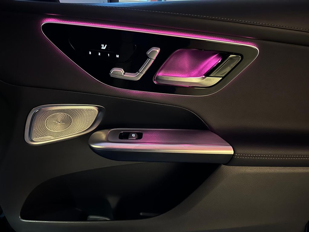 Mercedes-Benz GLC 300 2023