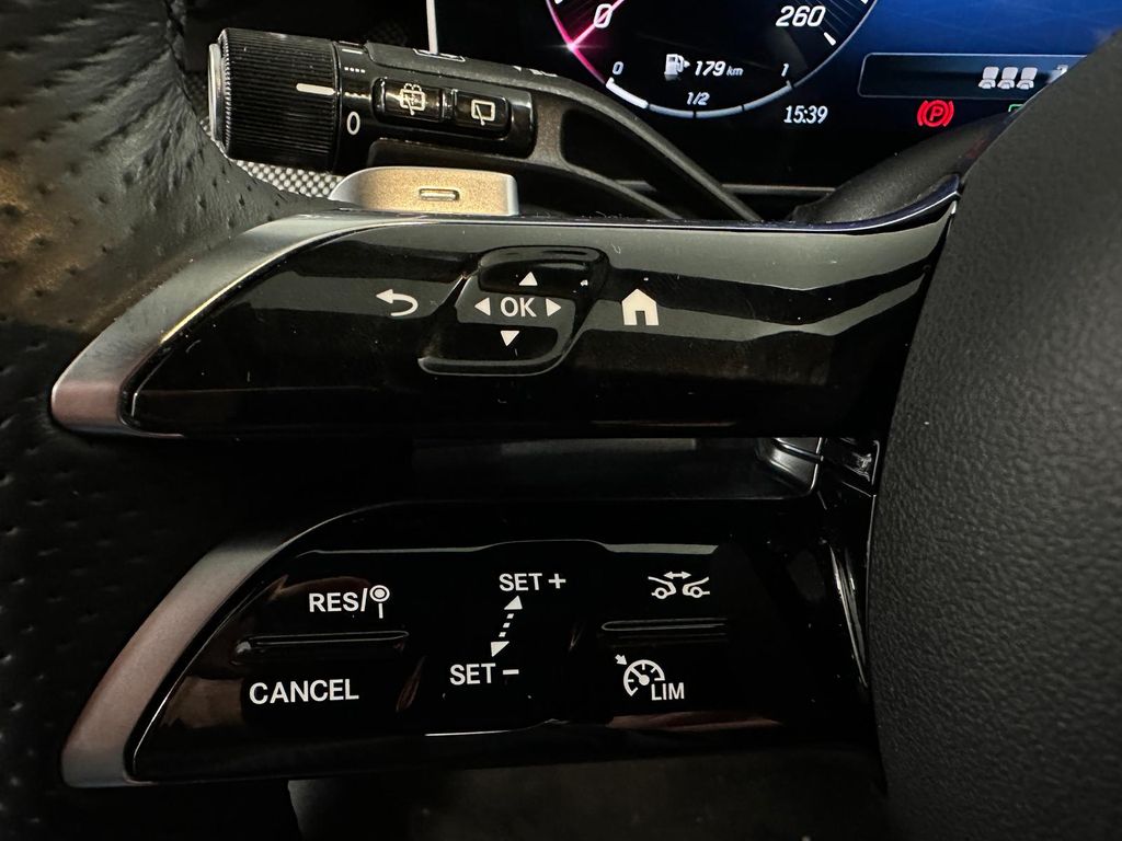 Mercedes-Benz GLC 300 2023