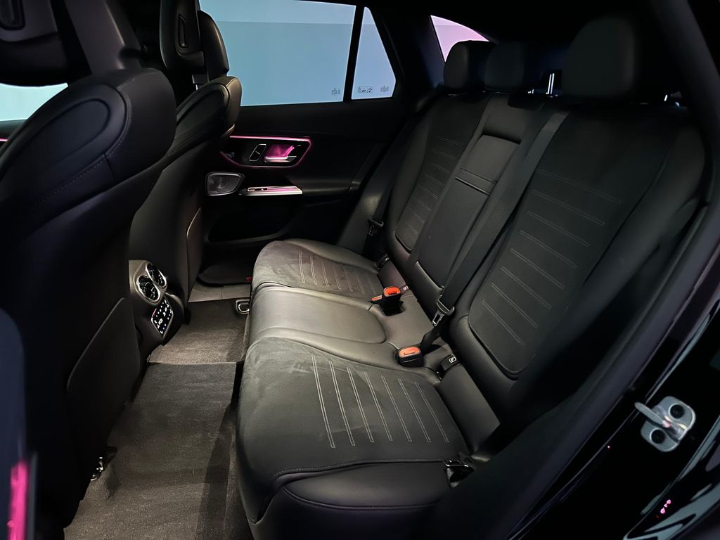 Mercedes-Benz GLC 300 2023