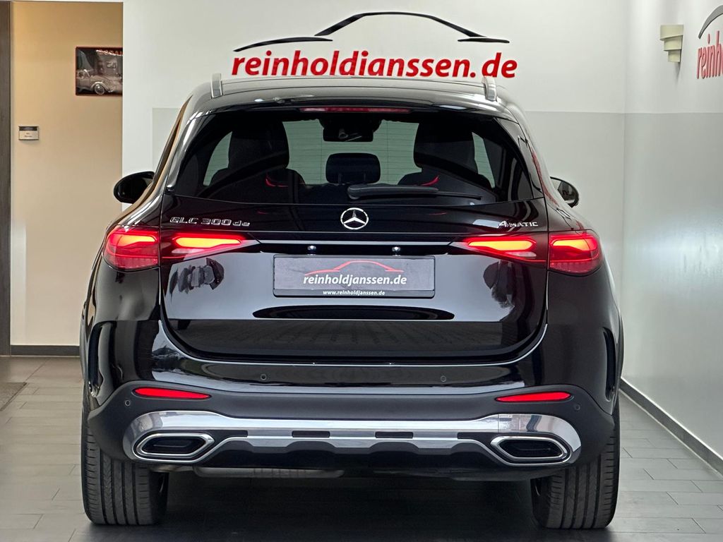 Mercedes-Benz GLC 300 2023
