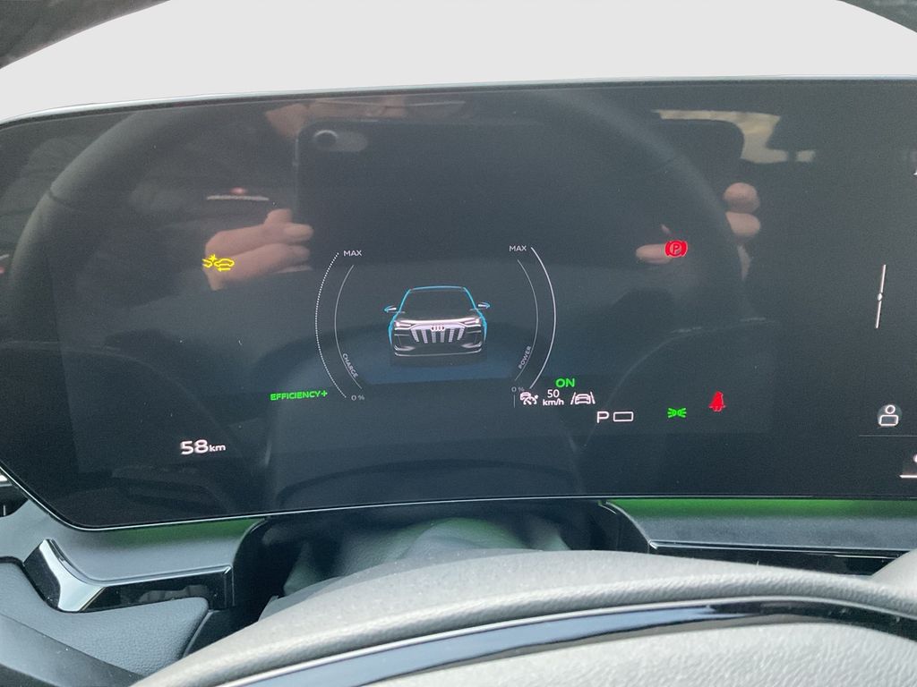 Audi Q6 e-tron 2025