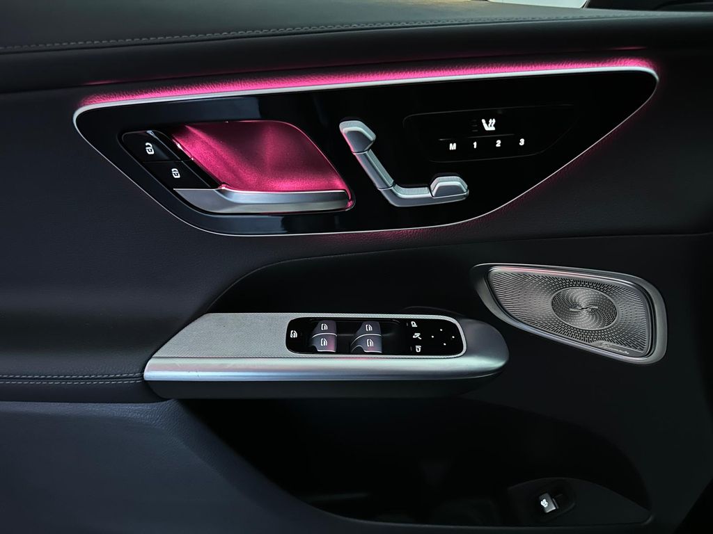 Mercedes-Benz GLC 300 2023