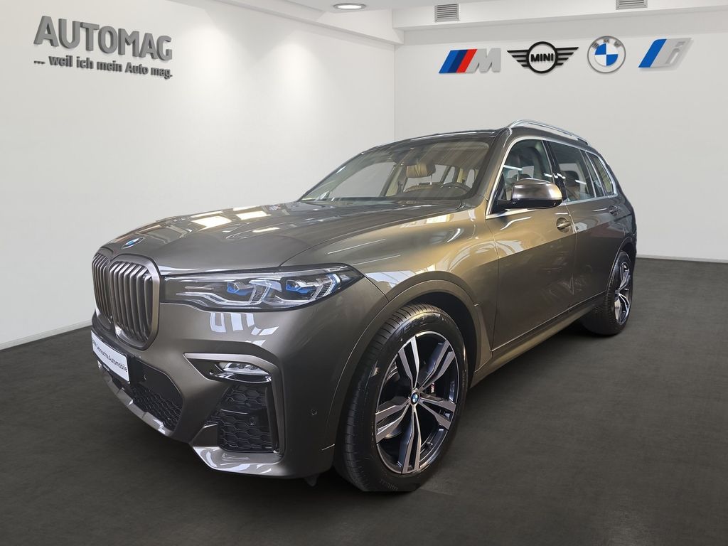 BMW X7 M50 2022