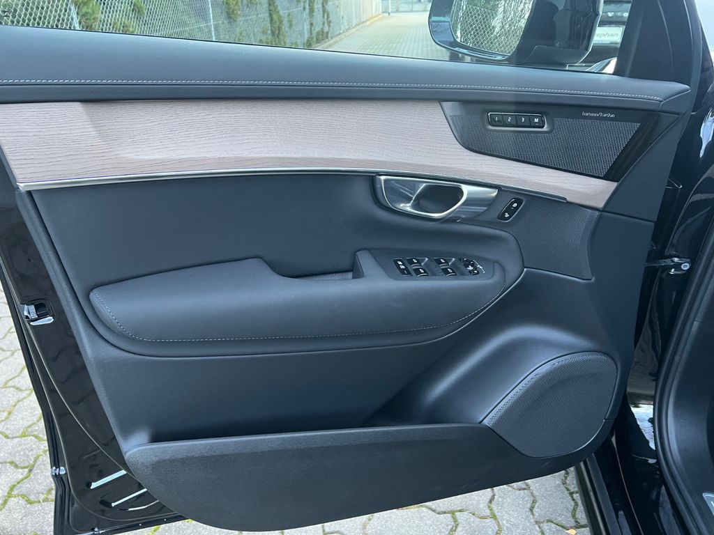 Volvo XC90 2025