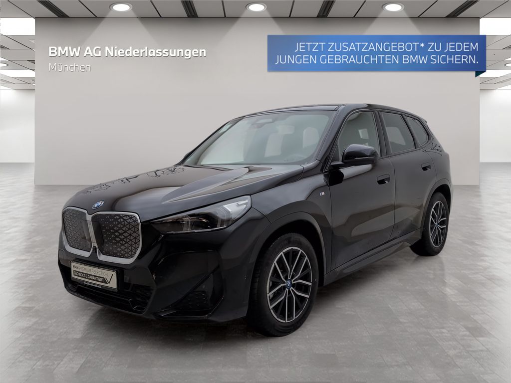 BMW iX1 2025