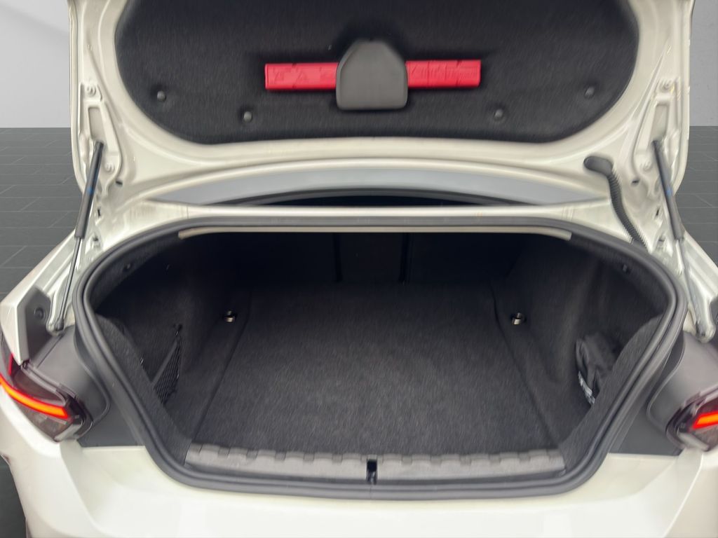 BMW 218 2024