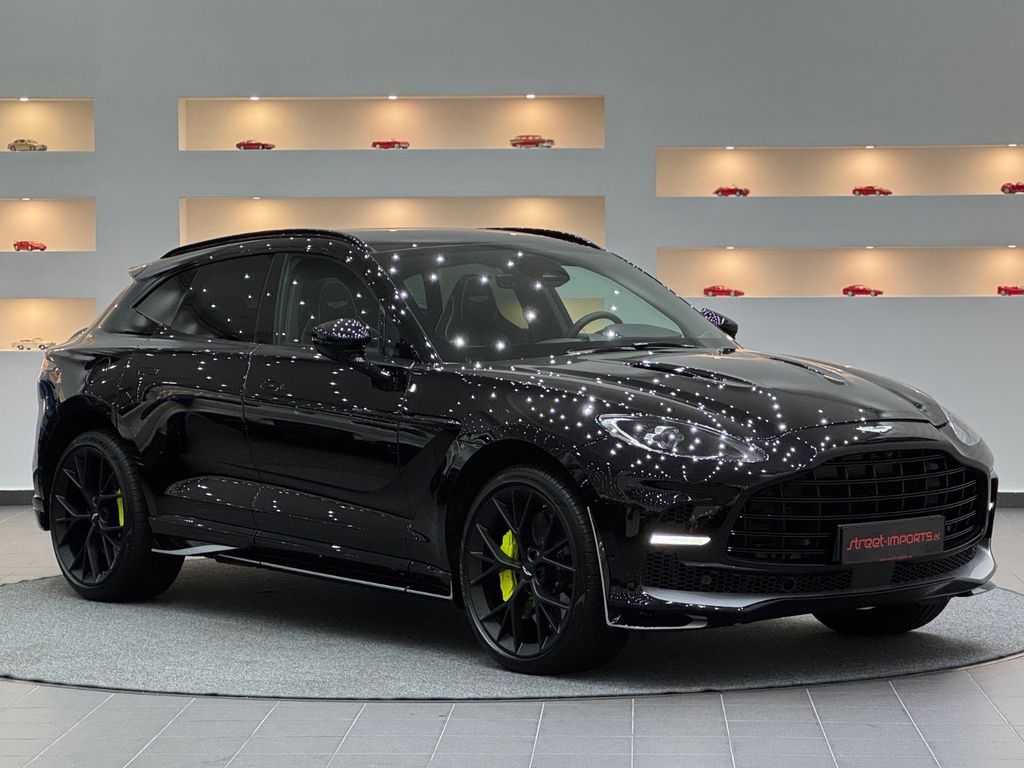 Aston Martin DBX 2025