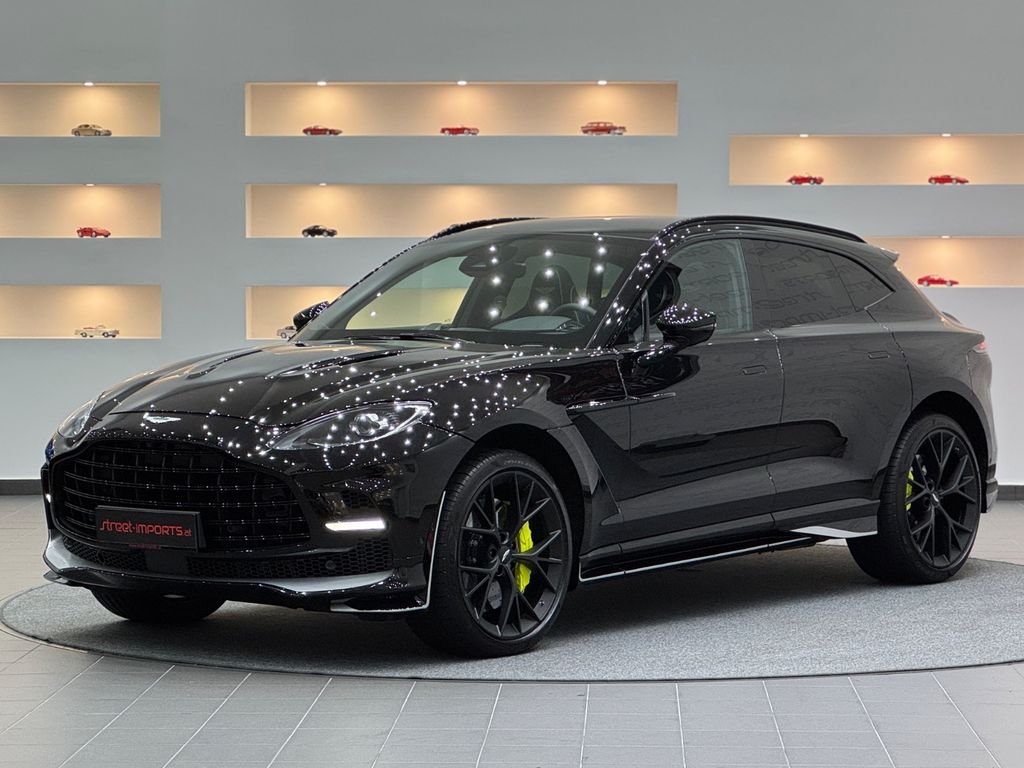 Aston Martin DBX 2025