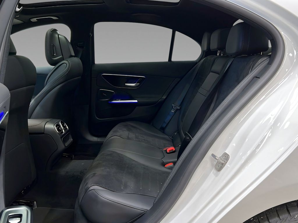 Mercedes-Benz C 200 2025