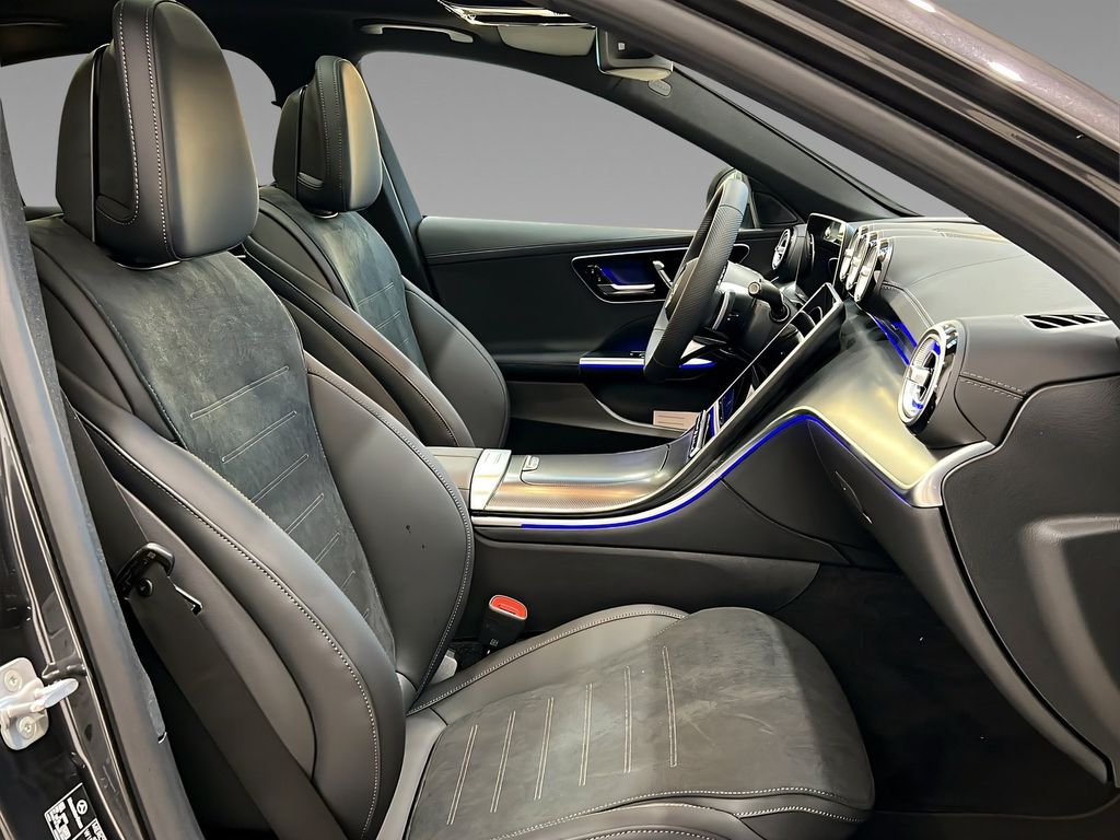 Mercedes-Benz C 200 2025