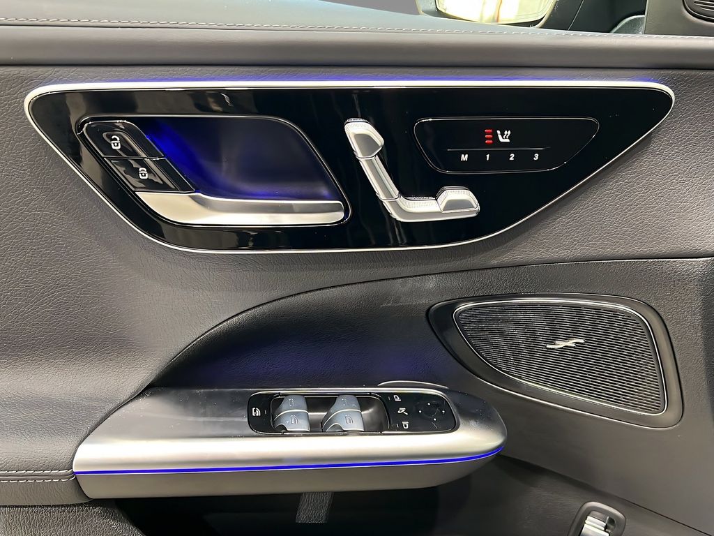 Mercedes-Benz C 200 2025