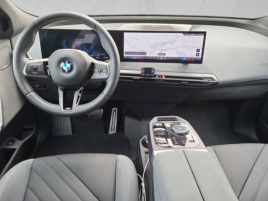 BMW iX 2025