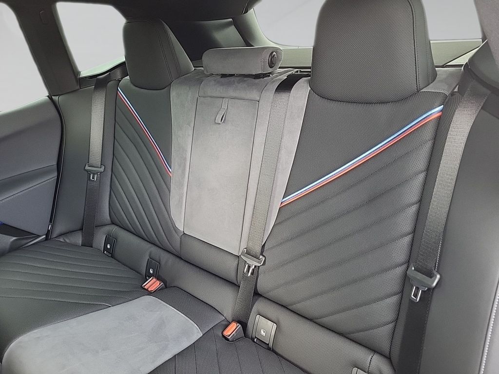 BMW iX 2025
