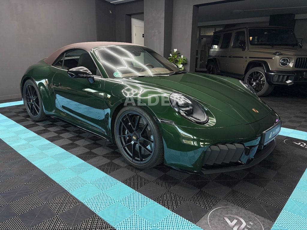 Porsche 992 2025