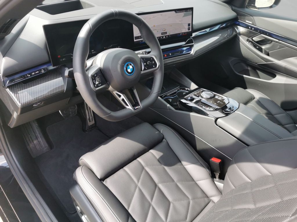 BMW i5 2025