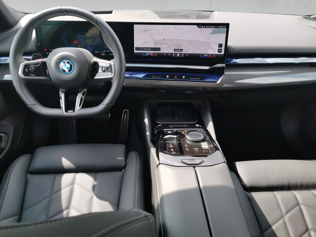 BMW i5 2025
