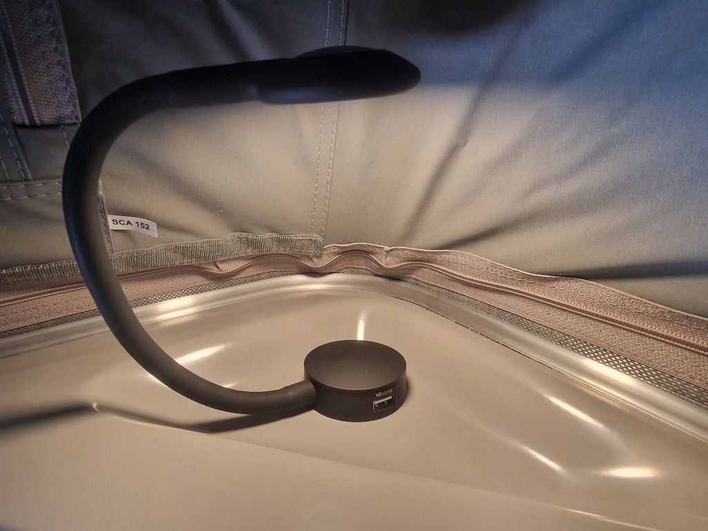 Mercedes-Benz V 250 2025