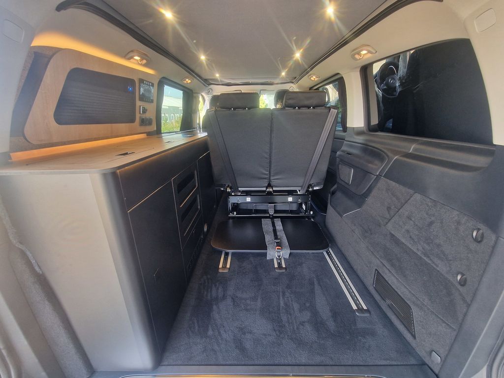 Mercedes-Benz V 250 2025