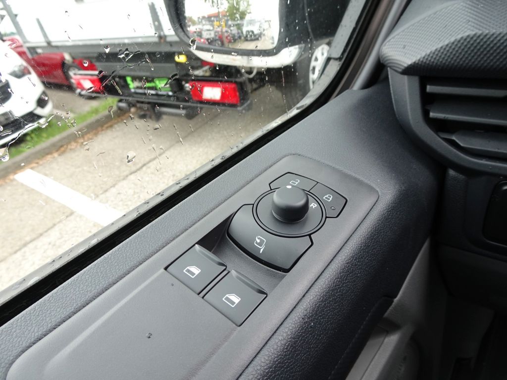 Ford Transit Custom 2025