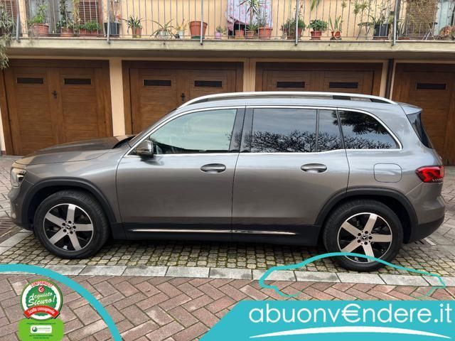 Mercedes-Benz GLB 200 2022